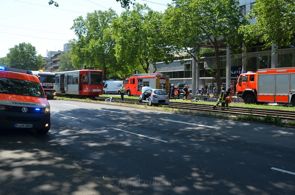 VU Pkw Strab Koeln Deutz Bergischer Ring P078.JPG - Miklos Laubert